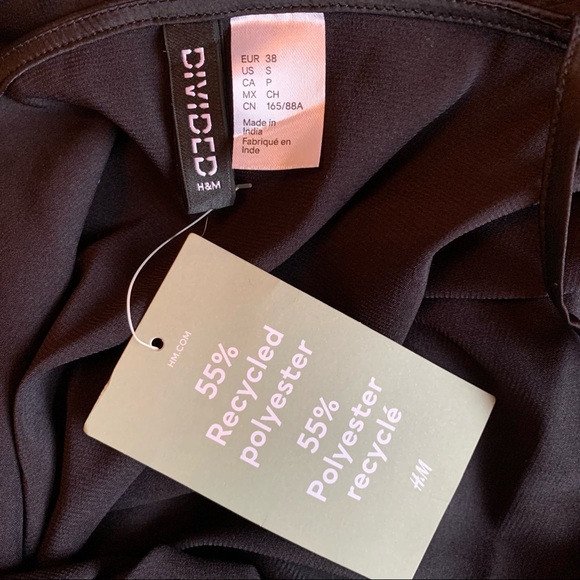 Free with purchase!! NWT H&M Black Racerback Double-Strapped Tank - Picture 6 of 6